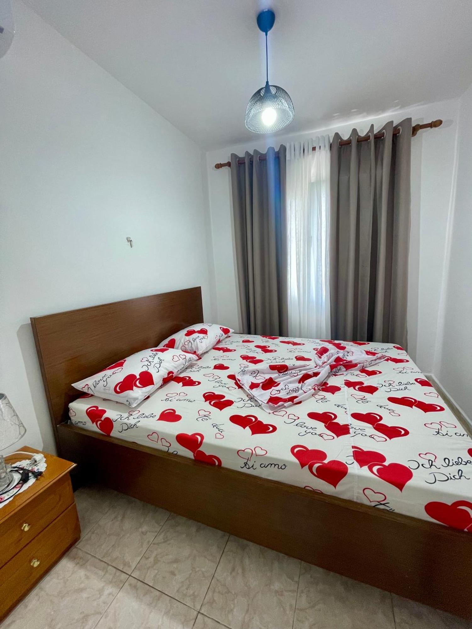 Guest House Luli Sarande Exterior photo